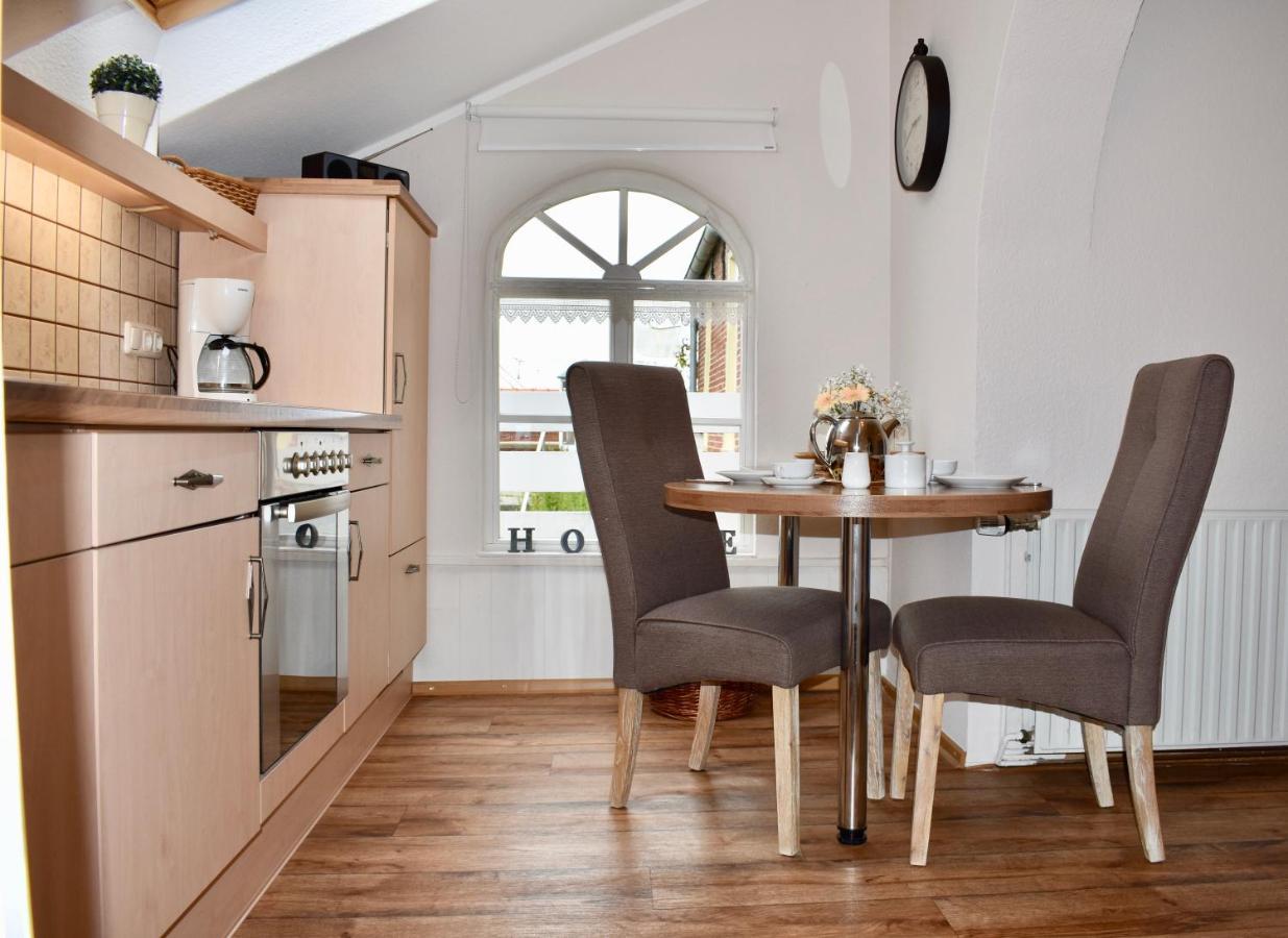 Ferienwohnung Hafenblick Greetsiel Exterior foto